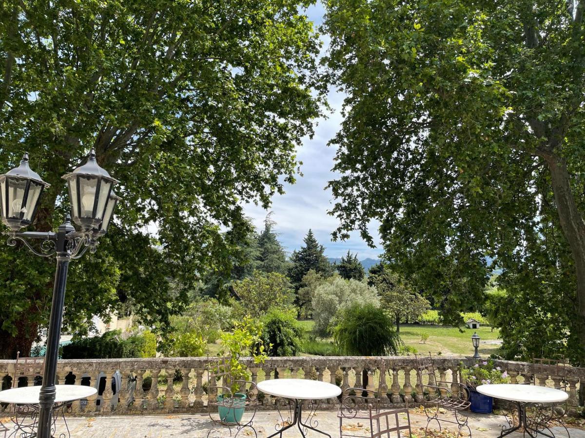 Le Mogador Chateau Du Martinet Violes Exterior photo